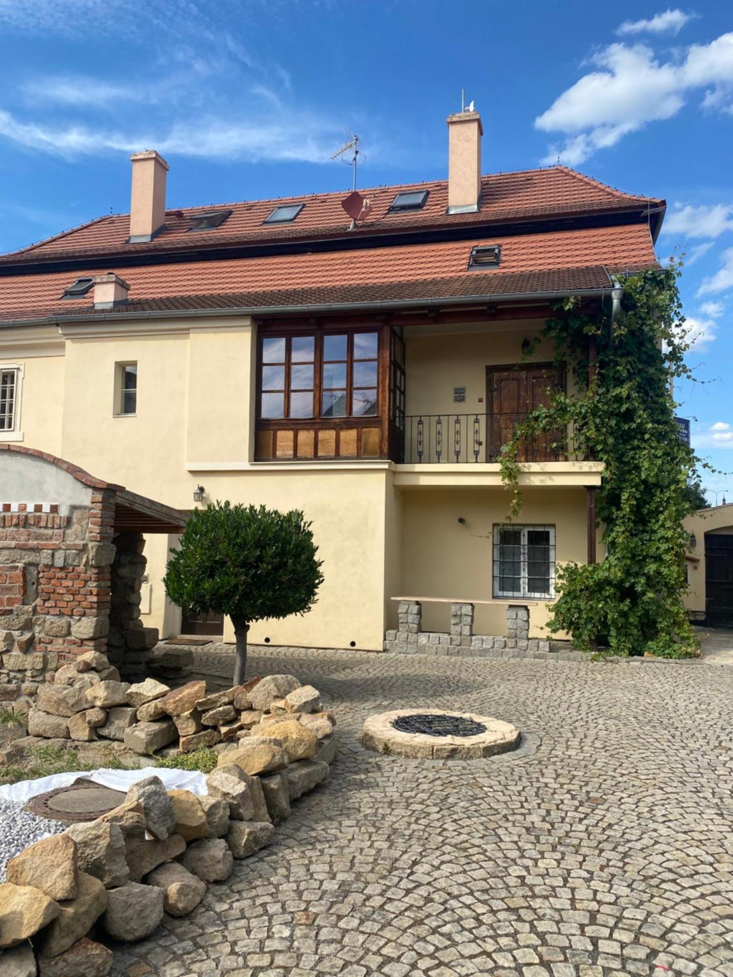 Galerie Vila Lucia 5 -Loft Apartman Plzeň Buitenkant foto